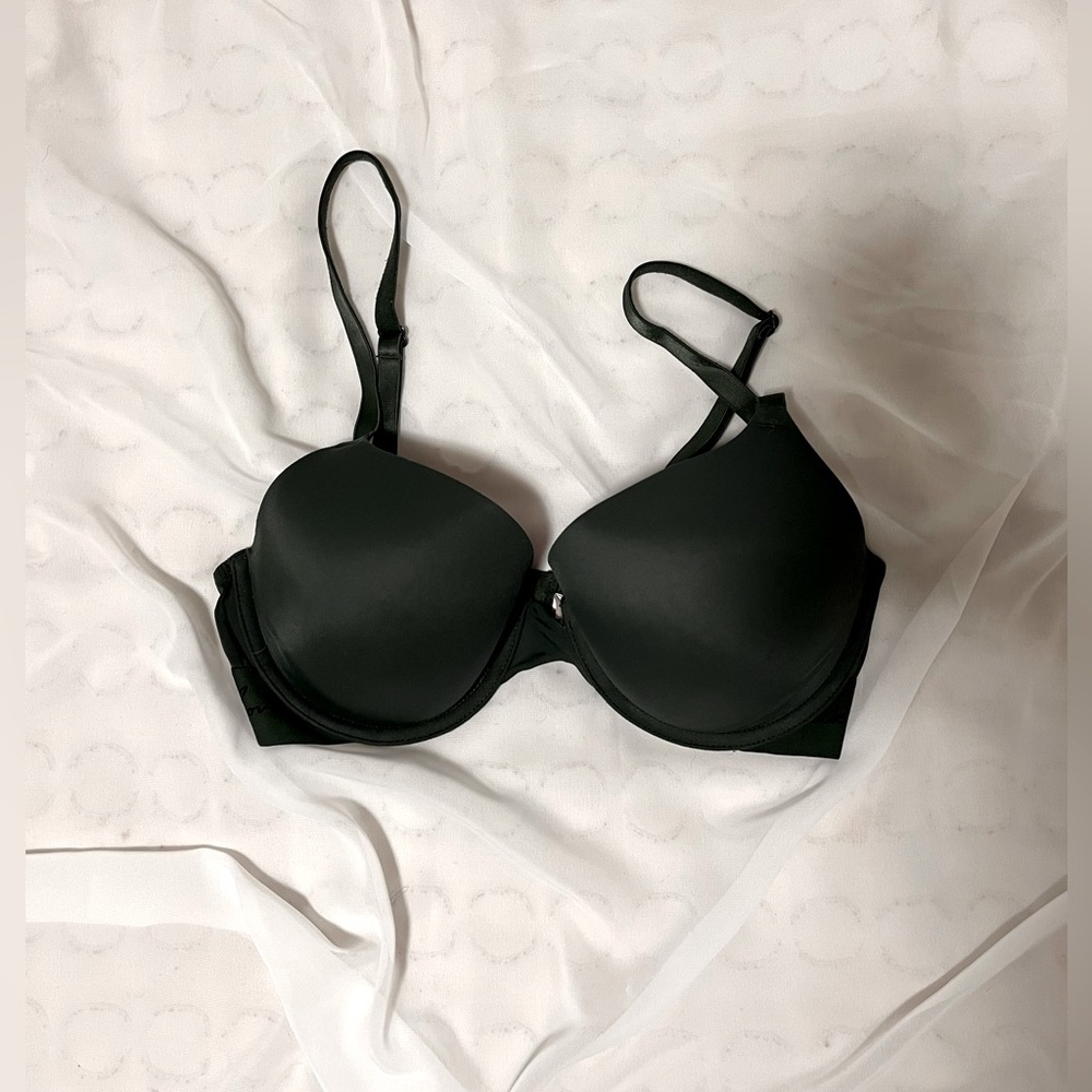 Green and pink bra set